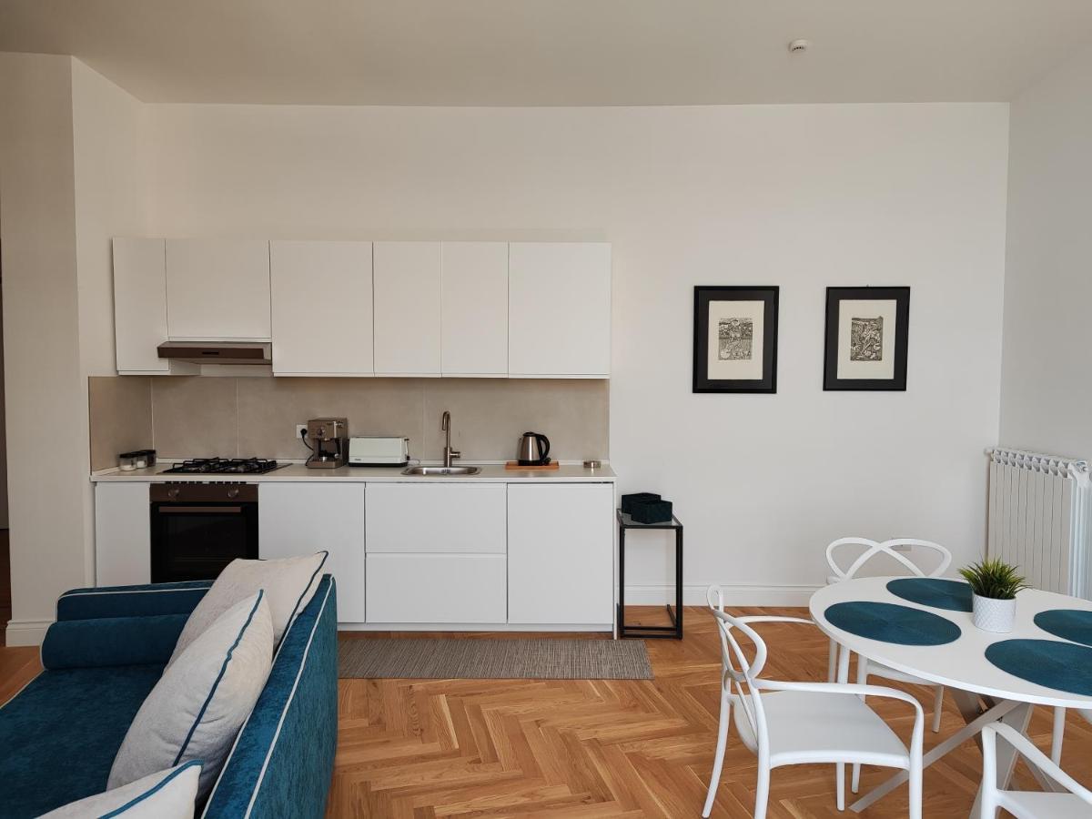 Santa Lucia Luxury Apartment Neapel Exterior foto